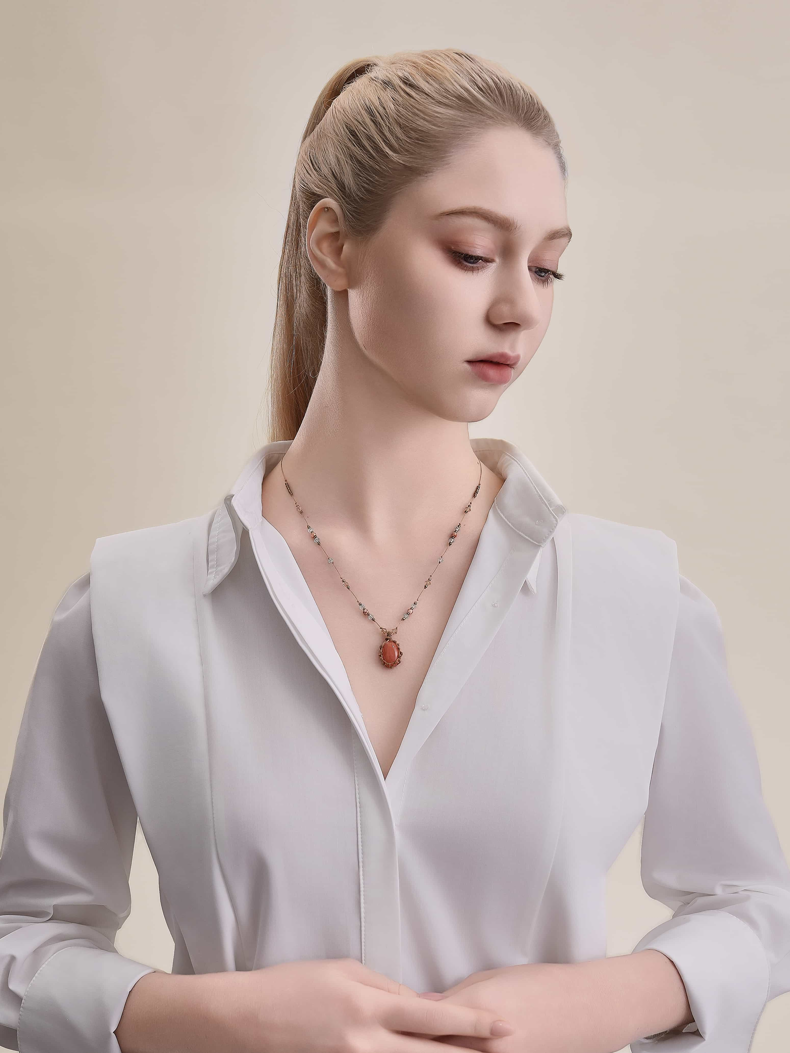 T113 Alina - Necklace