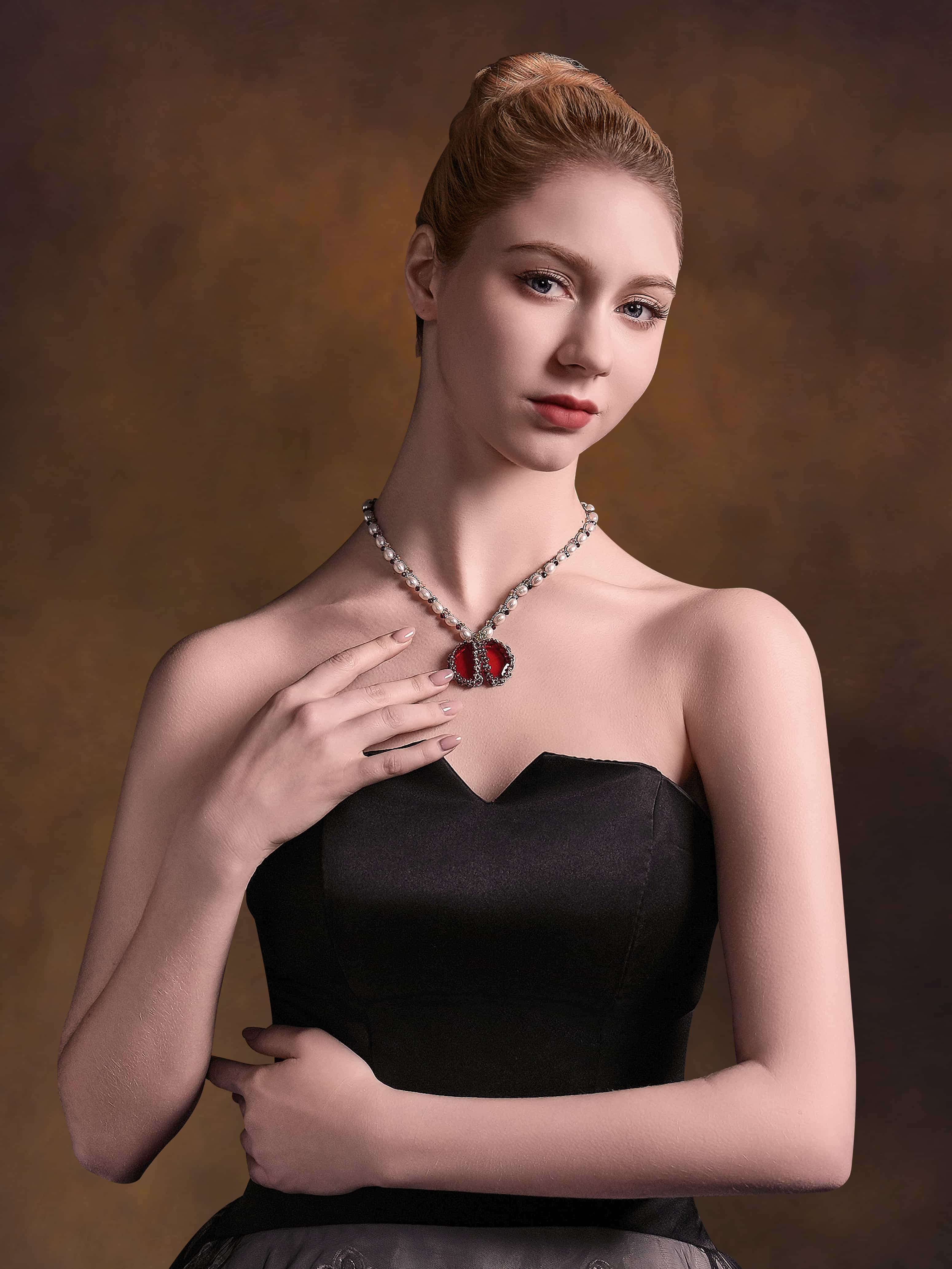 T105 Alina - Necklace