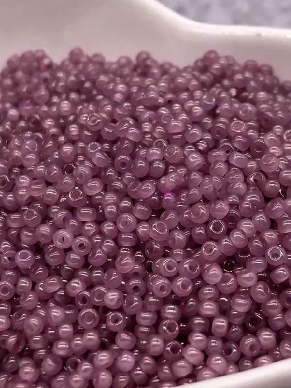 MIYUKI  Ice 2370 series 2mm 200 pcs