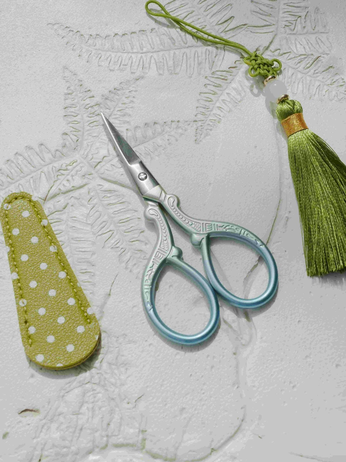 Vintage handmade home mini delicate scissors